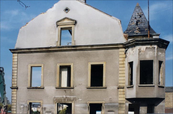 article_image