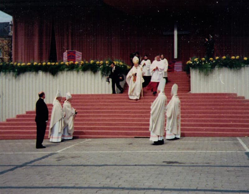 article_image